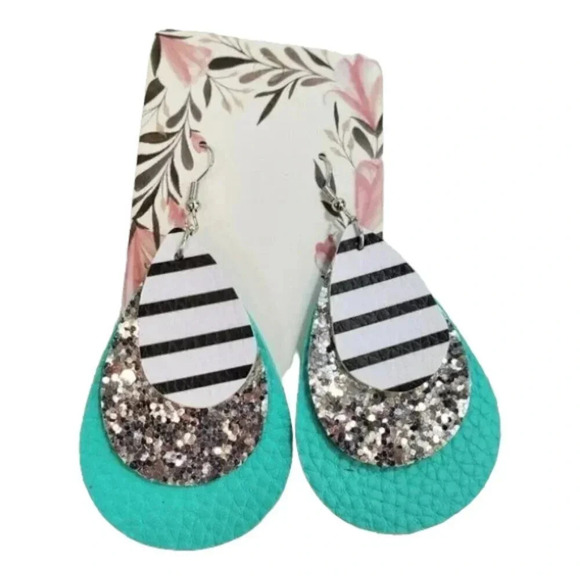 3 Layer Stripe Sparkle Teal Faux Leather Dangle Chic Lightweight Earrings 3t10 - Picture 1 of 6